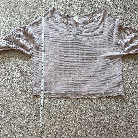 We The Free Free People Dahlia Thermal Top Size M Purple Bell Sleeve Oversized - Picture 7 of 7